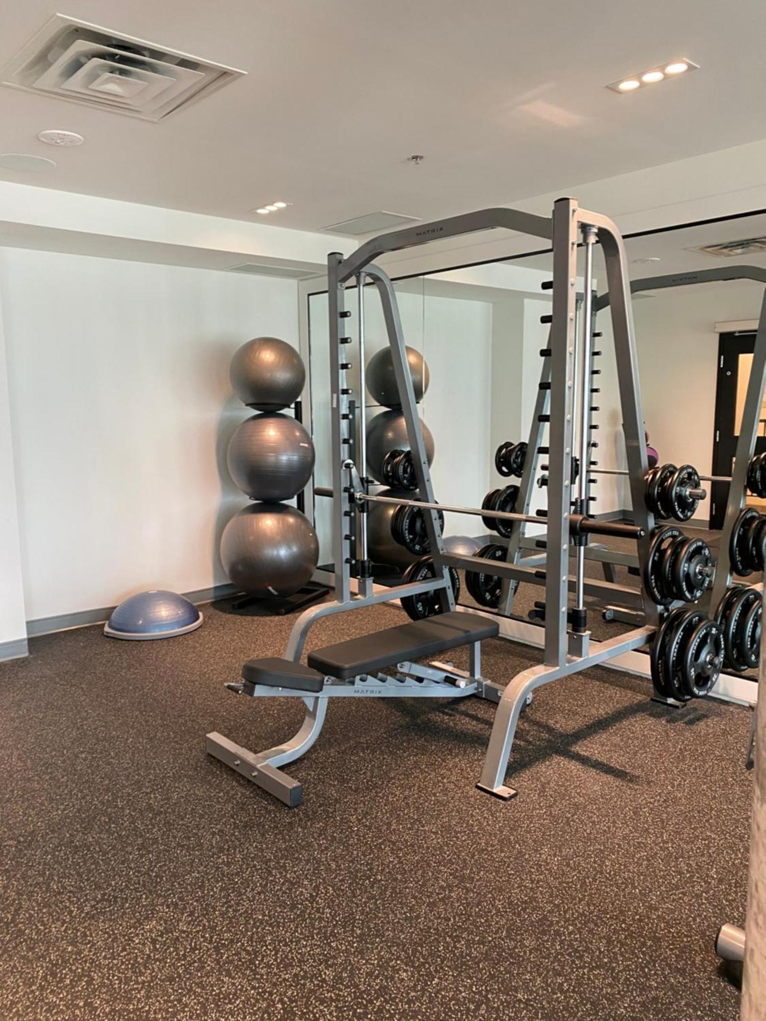 The Union B24 Aparthotel Kitchener Bagian luar foto